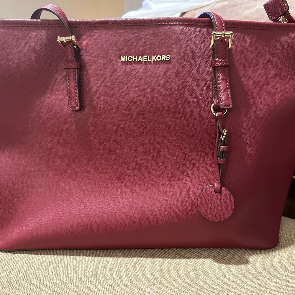 MK red purse